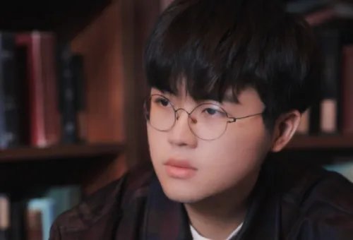 姿态刘志豪家庭背景