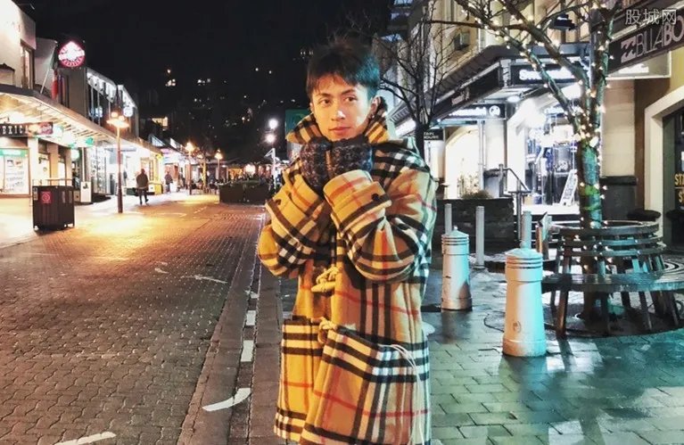 秦奋的爸爸秦勉身价惊人 秦勉是澳门大卫集团老板？