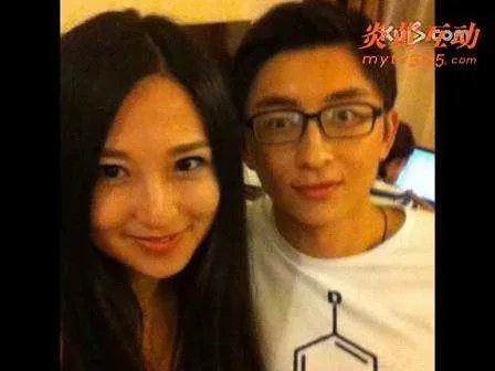 刘也行微博承认的女友是谁 刘也行的父亲做什么的