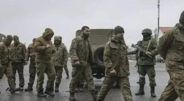 俄军解释从乌多地撤军原因，我们从中可以读出哪些信息？