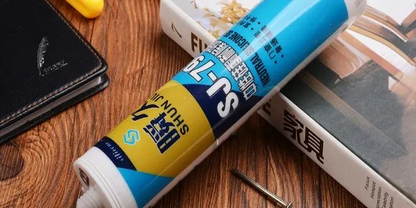 玻璃胶怎么洗 去除玻璃胶的小妙招