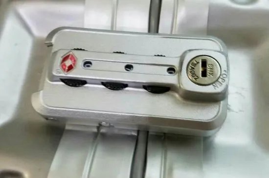 行李箱密码如何换密码