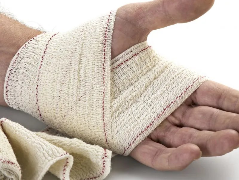 扭伤手筋怎么办