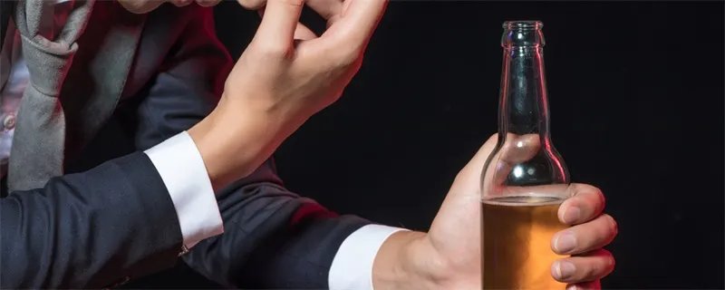 酒逢知己千杯少的下一句是什么顺口溜 酒逢知己千杯少的下一句