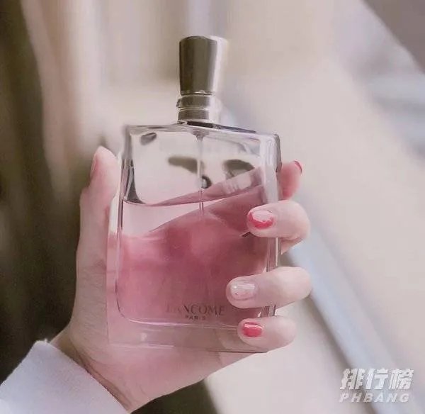 世界十大知名香水品牌大全_最好的香水牌子排名前10