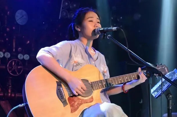 花粥最好听的歌曲top10:《归去来兮》上榜,第七火爆全网