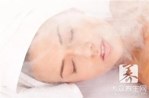 满月脸是什么意思