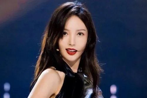 金晨贾乃亮再次被拍到聚会,他们两人之间有瓜吗?