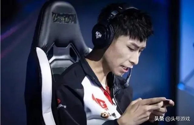 QG战队人气下滑引发事端，网友们对联盟积怨已久，商人行径难改，怎么评价？