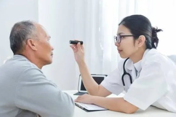 先天性眼球震颤如何诊断