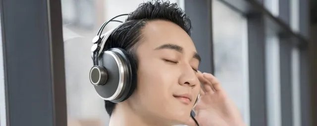 payphone歌词 payphone歌介绍