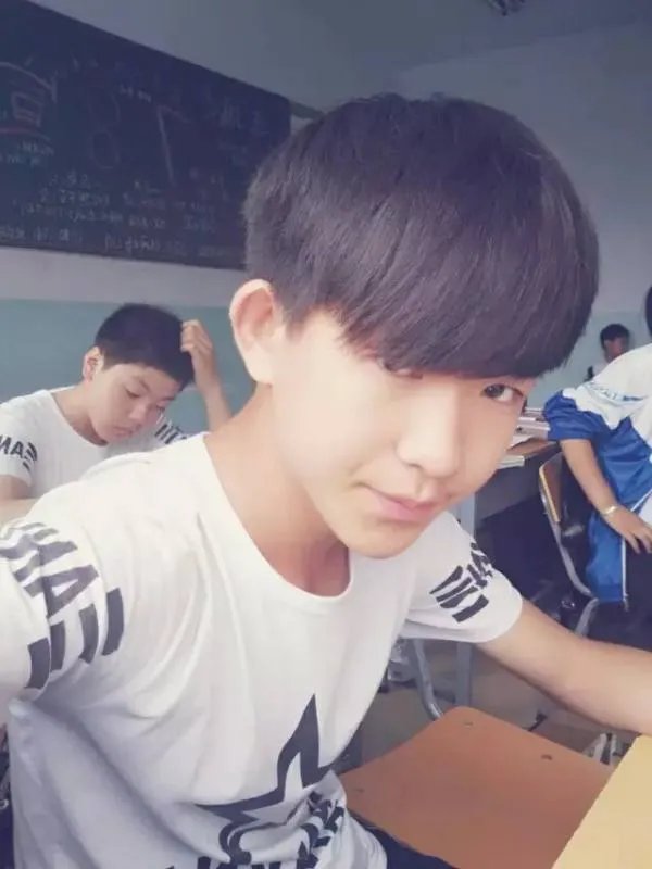 14岁初一帅哥照片