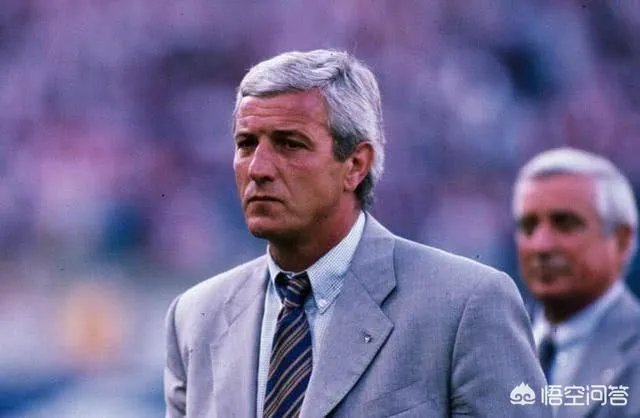 里皮在阿联酋受到当地副酋长的接见，国足为什么这么有面儿？