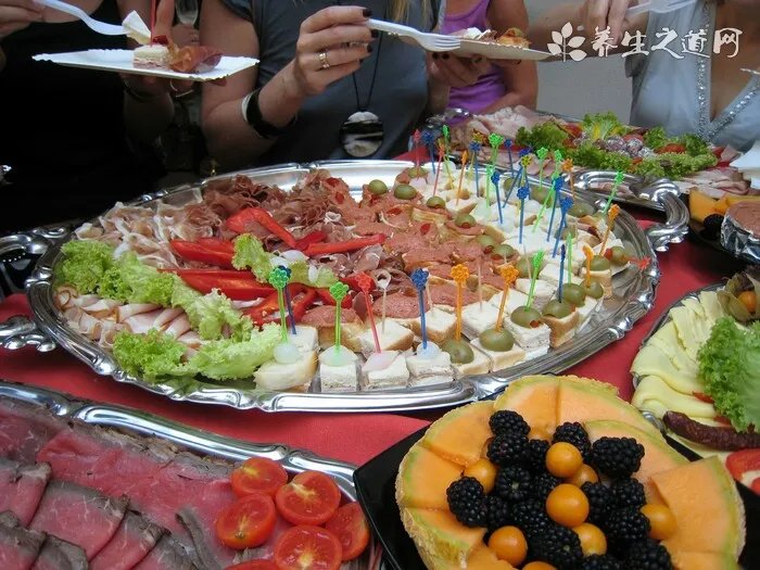 英短蓝猫丁香色值钱么