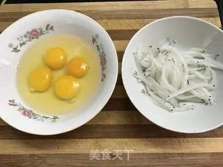 银鱼炒蛋