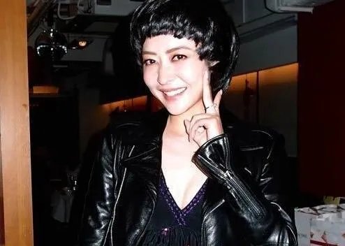 性感女神熊黛林报喜将出嫁 与高富帅郭可颂或今年完婚