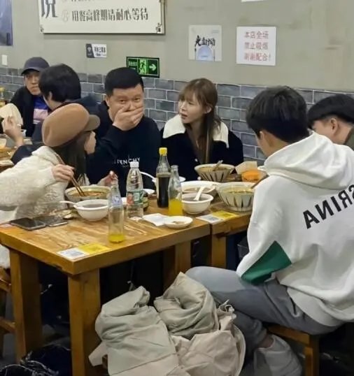 痞幼多少岁?男朋友是谁?痞幼真实身份介绍