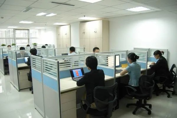 咨询一个法律问题,去律师事务所要收费吗?