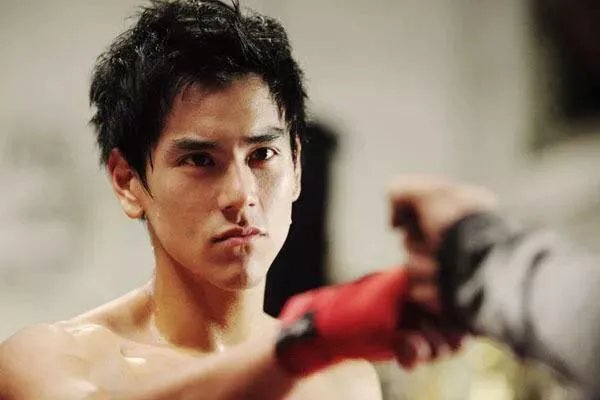 余文乐结婚了,作为粉丝你们怎么想?