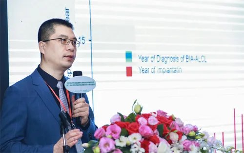 A-cup姐妹花直播隆胸手术 专家详解假体隆胸安全性