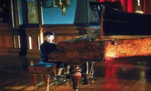 如何评价《海上钢琴师》?结局又什么深意吗?