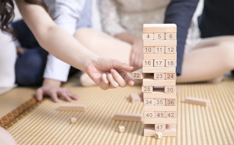 现在开桌游店还赚钱吗 开一间桌游店能挣多少钱