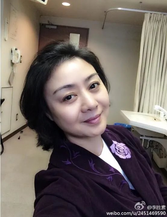 京剧演员李胜素的老公是谁 她为什么叫素团、李漂亮