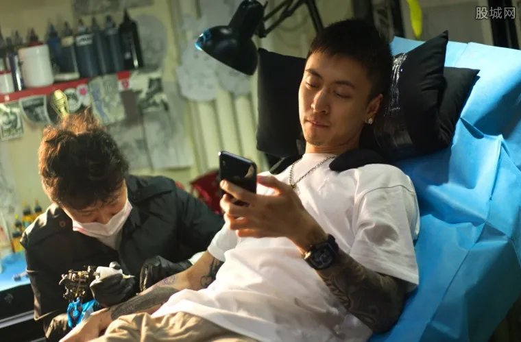 秦奋的爸爸秦勉身价惊人 秦勉是澳门大卫集团老板？