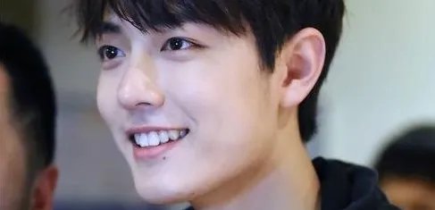 李沁和肖战在微博上被爆出，许多相似点，他们真的在搞地下恋情？