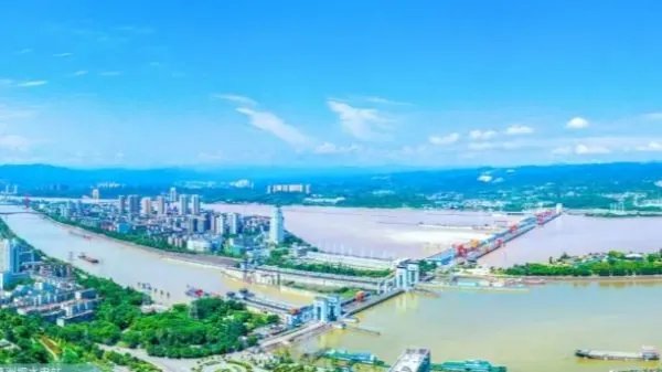 中国长江三峡集团搬迁至武汉,给当地的经济带来什么影响?