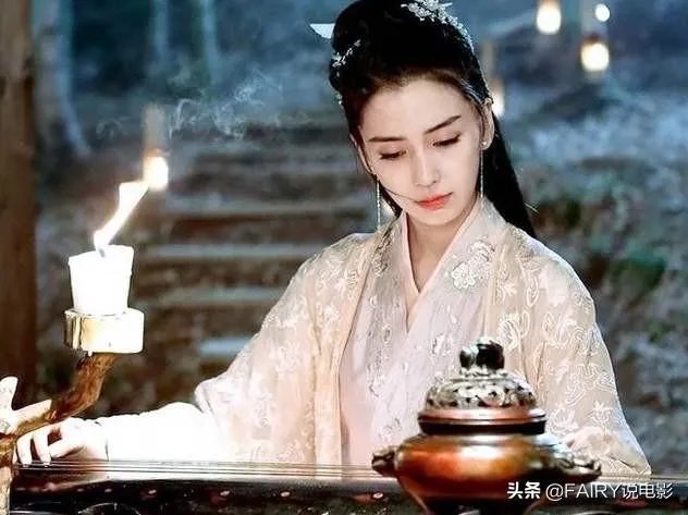 拍古装戏时，为演员定制的古装在杀青后会到哪？