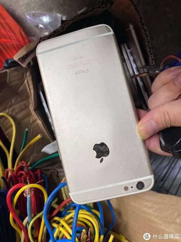 回收站—全是苹果手机配件