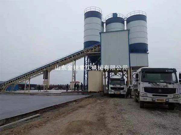 投资可移动的混凝土搅拌站设备多少钱