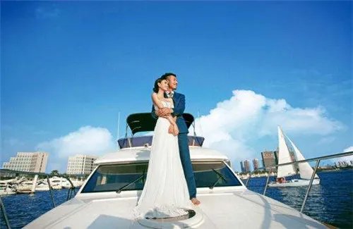 厦门拍婚纱照多少钱  厦门哪家拍婚纱照好看