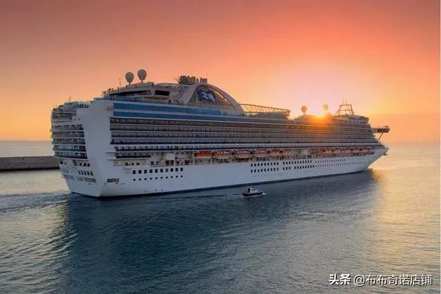 怎样去坐游轮旅游,本人在重庆想到国外游?