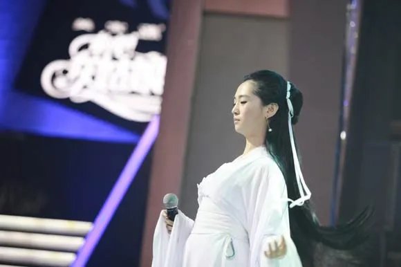 陈妍希替身是谁被曝光 网友惊呼完爆陈妍希