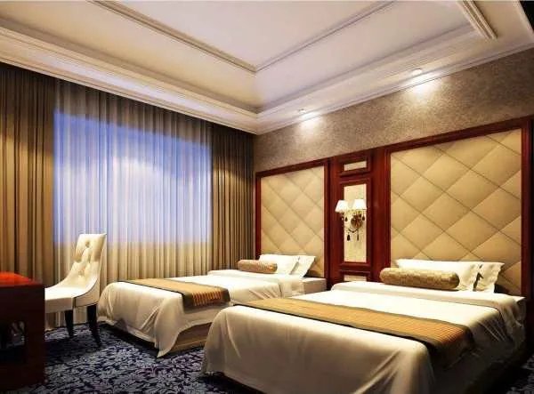 女孩酒店房间遭陌生男子闯入，女孩该如何保护自己？