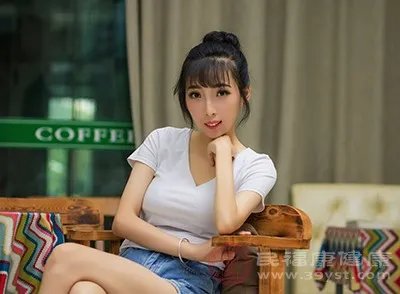 丰胸手术多少钱呢