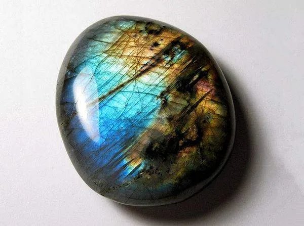 拉长石的功效与作用