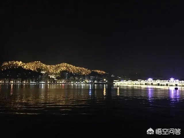 潮州广济桥被撞桥墩未受损,已恢复开放, 你怎么看?