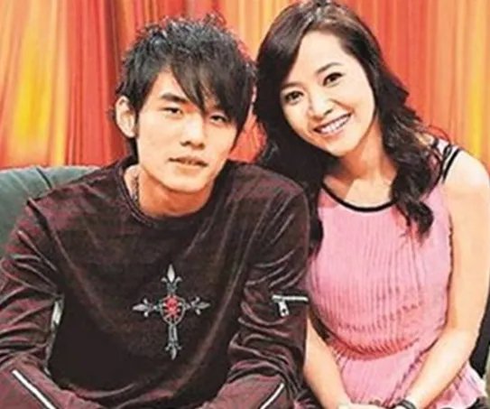 揭秘周杰伦与侯佩岑的分手原因 周侯恋是唯一的叛逆