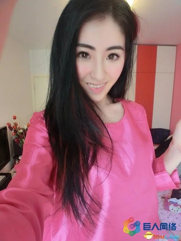 CJ2013巨人Showgirl靓图赏 性感火辣PK小清新