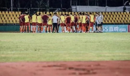 国足客战菲律宾能赢吗?正常发挥还是能赢的!