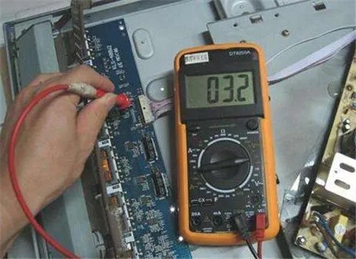 万用表测量电压的档位是哪一个