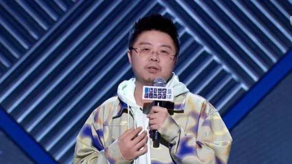 王勉在《脱口秀大会》第三季总决赛中夺冠,大家是怎么评价的?