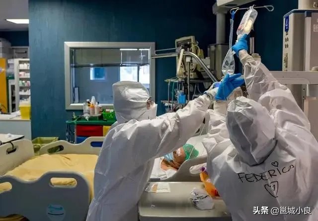 为什么美国那么多人确诊了,但是特朗普周围一直没事?