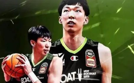 你们觉得现役周琦是不是中国篮球第一人？