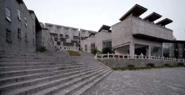 吉首大学是几本?