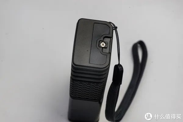 激光测距仪怎么用