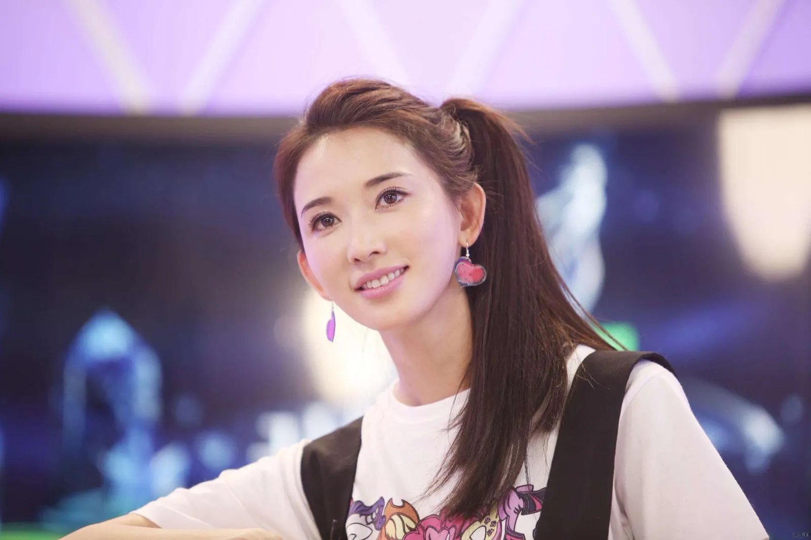 林志玲已花费8万做试管婴儿,她生孩子危险系数比年轻人高,为什么要坚持要孩子?